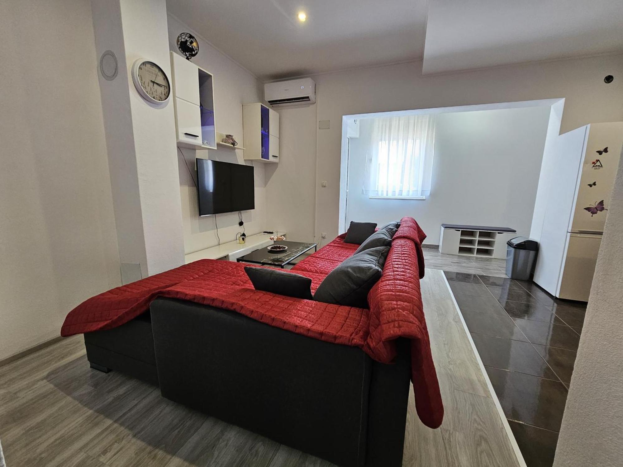 Modern Apartment Nikola In A Quiet Area Kastel Stari ภายนอก รูปภาพ