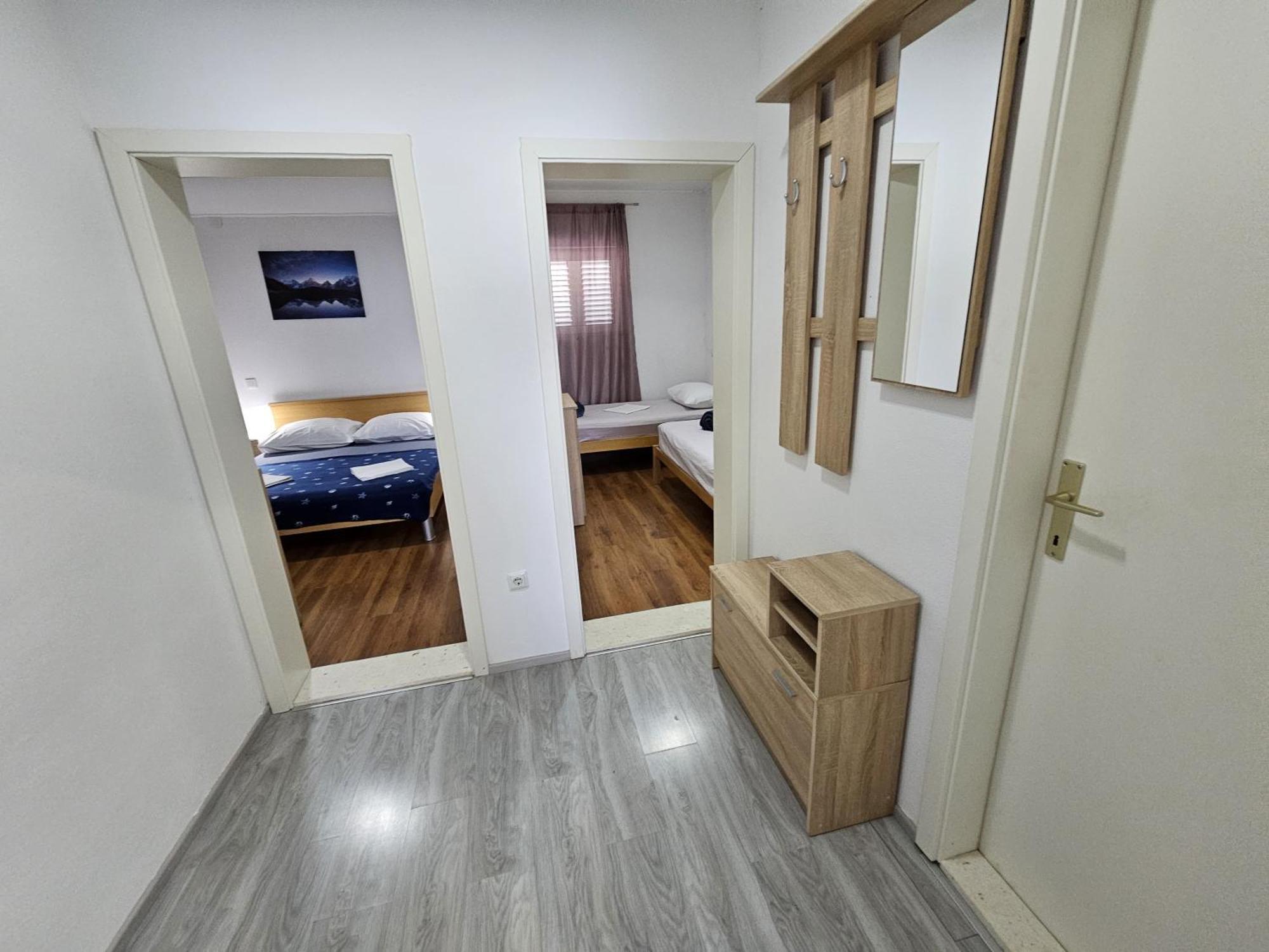 Modern Apartment Nikola In A Quiet Area Kastel Stari ภายนอก รูปภาพ