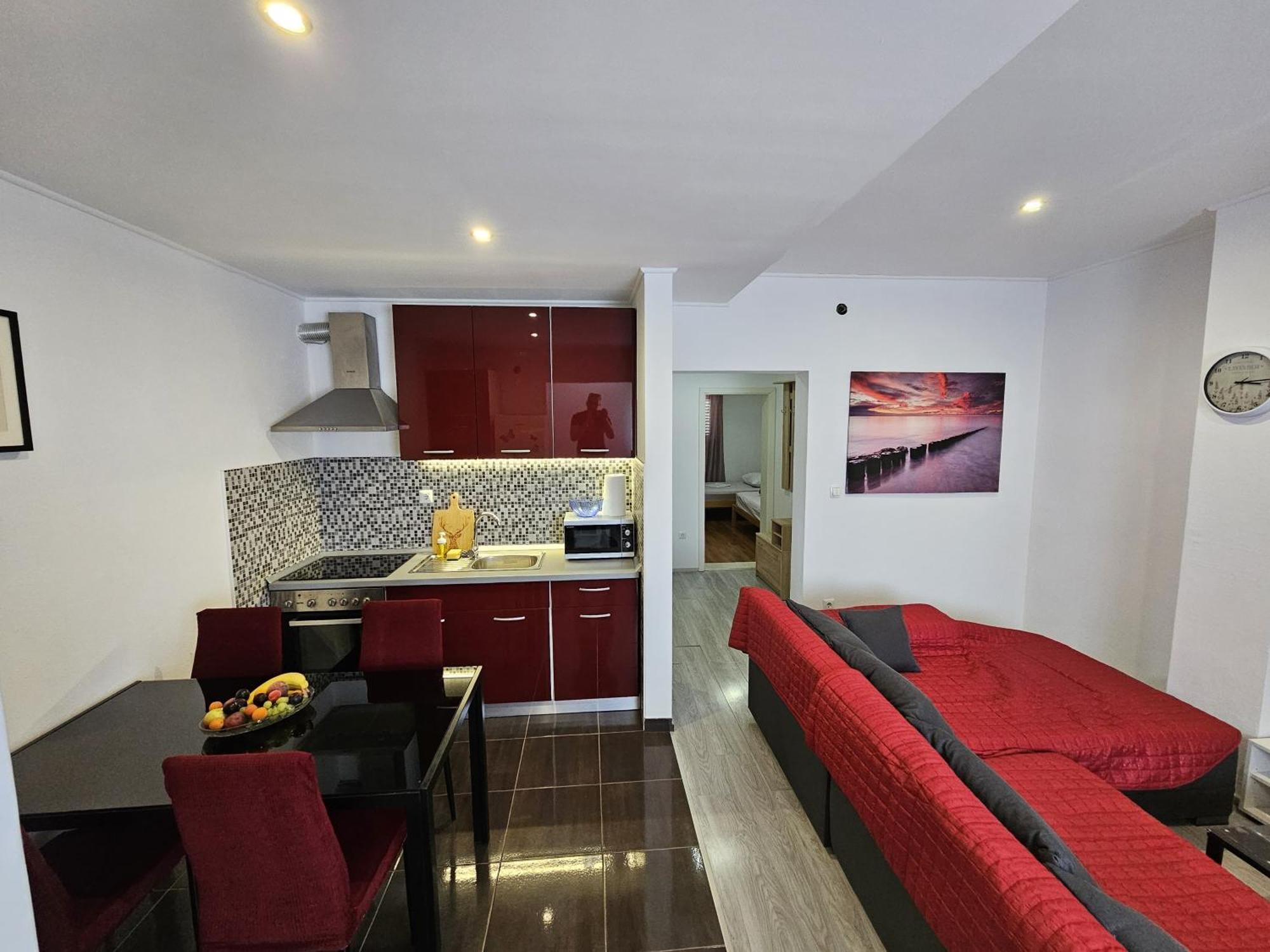 Modern Apartment Nikola In A Quiet Area Kastel Stari ภายนอก รูปภาพ